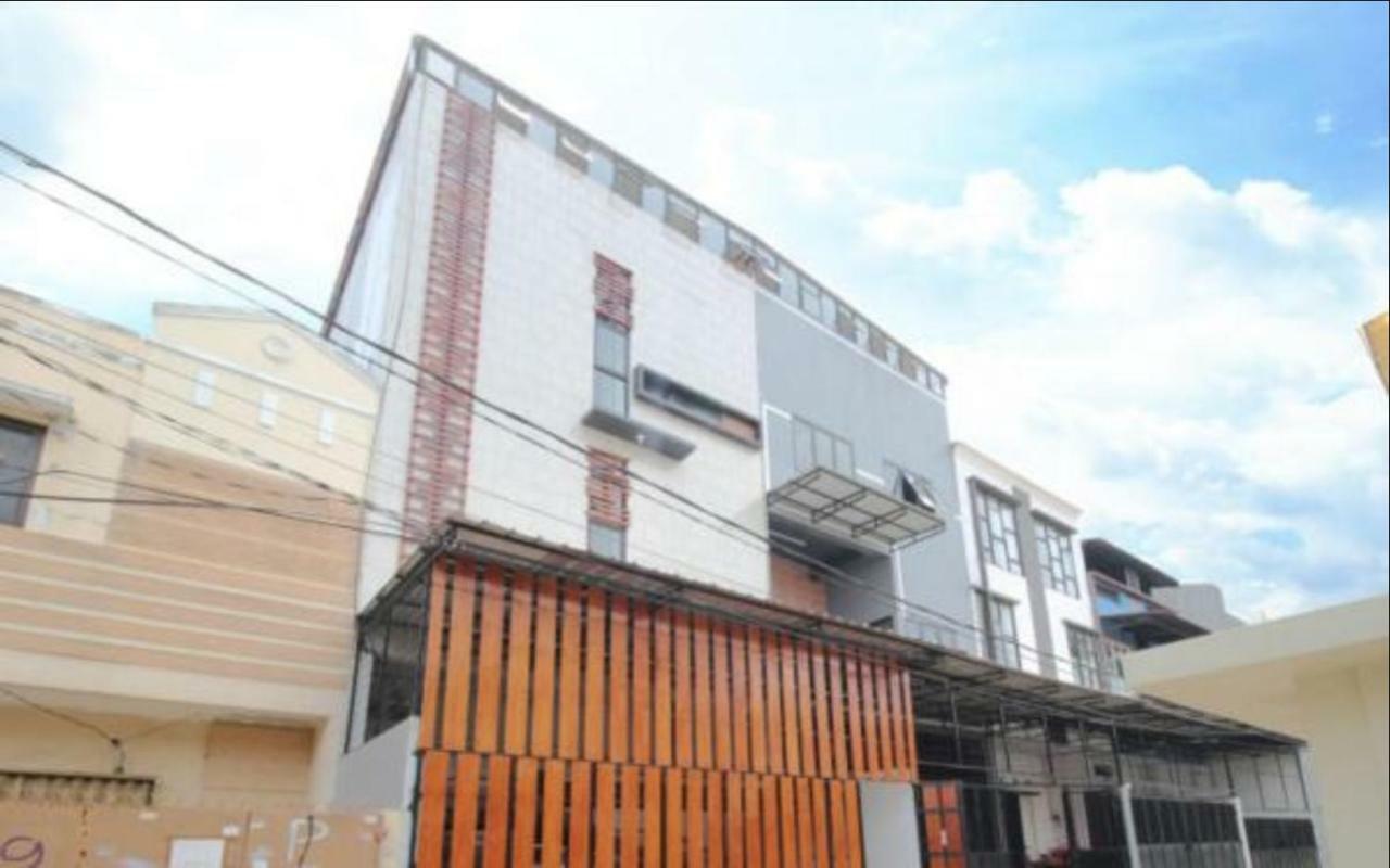 Kamar Keluarga Duri Kosambi Hotel Jakarta Exterior photo